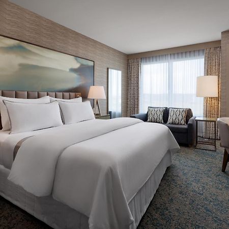 The Westin Calgary Airport Hotel Bagian luar foto