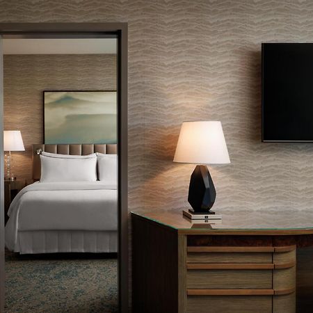 The Westin Calgary Airport Hotel Bagian luar foto